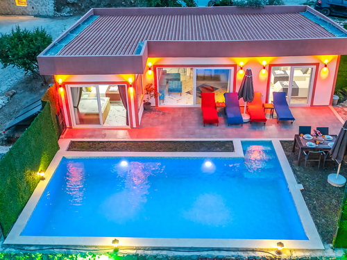  gece  -  Kasım
  | Kalkan İslamlar'da Jakuzili, Muhafazakar Villa: Doğayla İç İçe Tatil